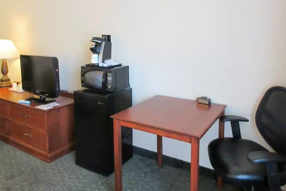Comfort Inn & Suites Middletown - Franklin Экстерьер фото