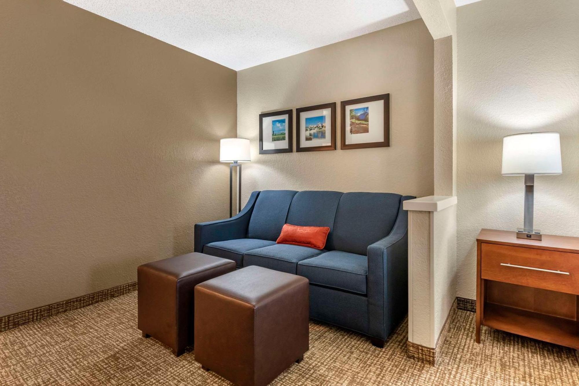 Comfort Inn & Suites Middletown - Franklin Экстерьер фото