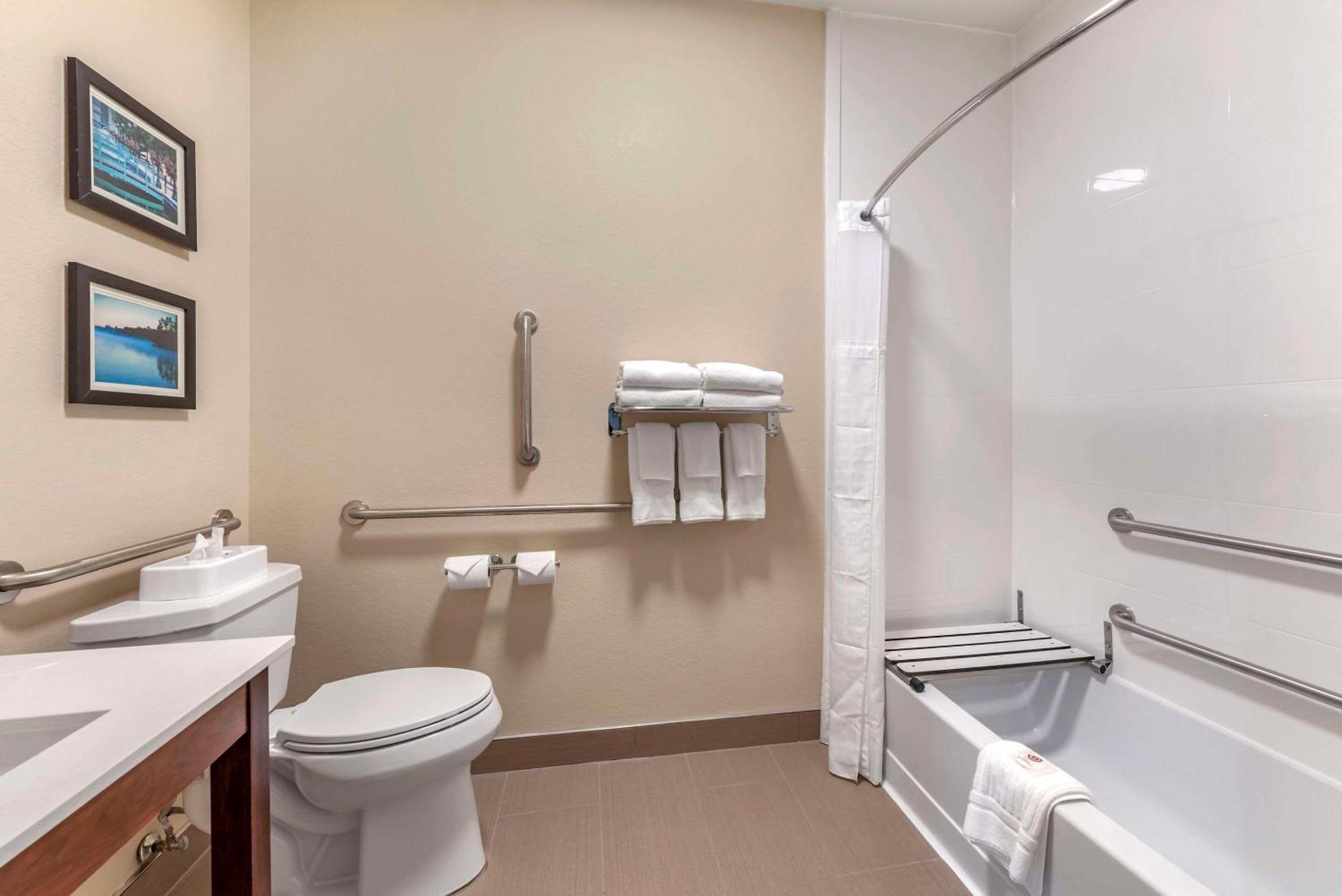 Comfort Inn & Suites Middletown - Franklin Экстерьер фото