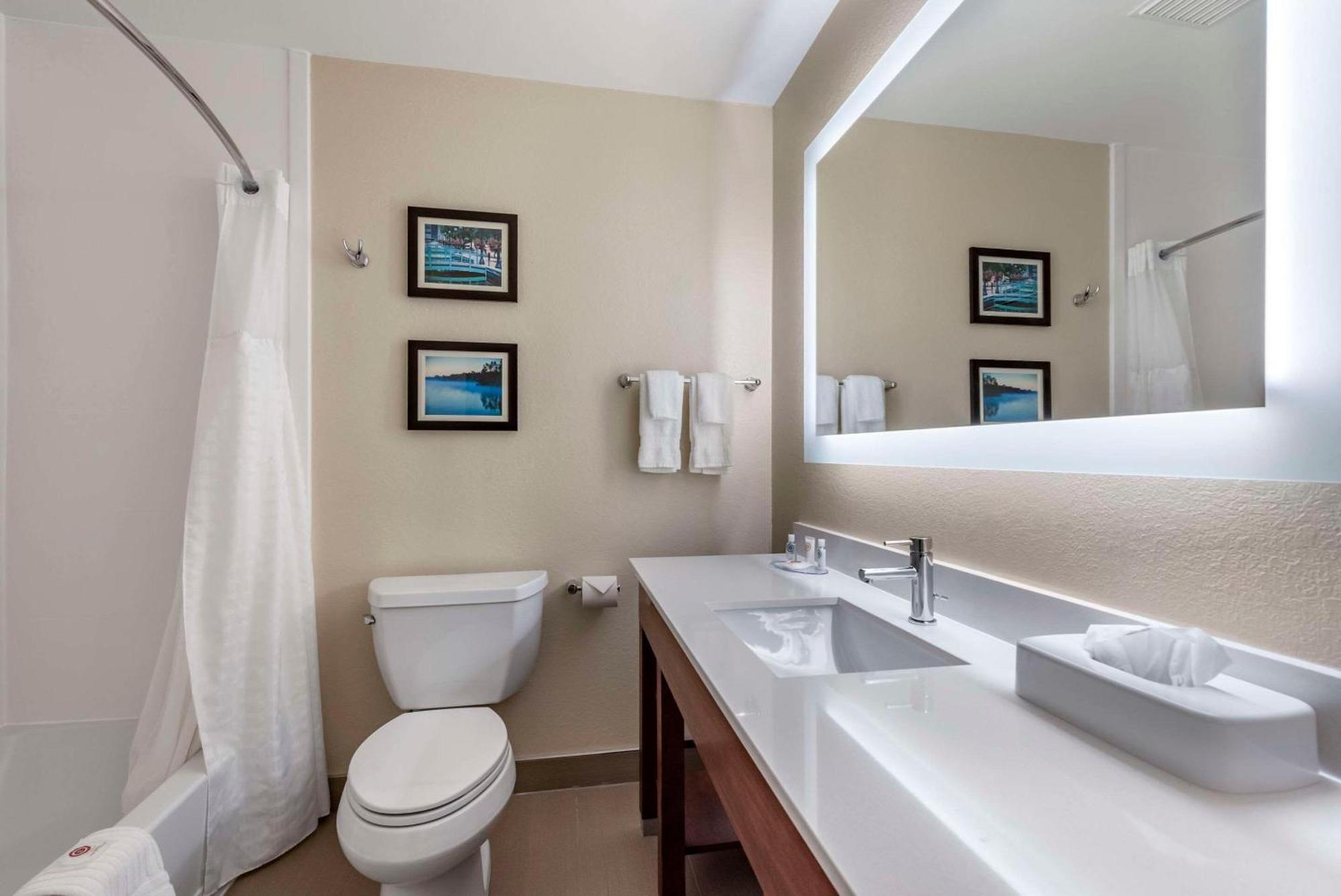 Comfort Inn & Suites Middletown - Franklin Экстерьер фото